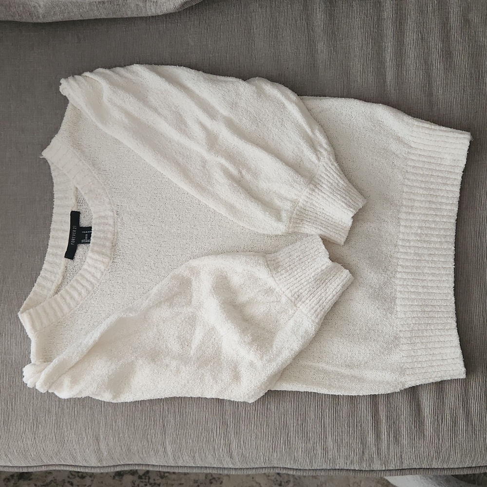 Forever 21 white, puff sleeve top